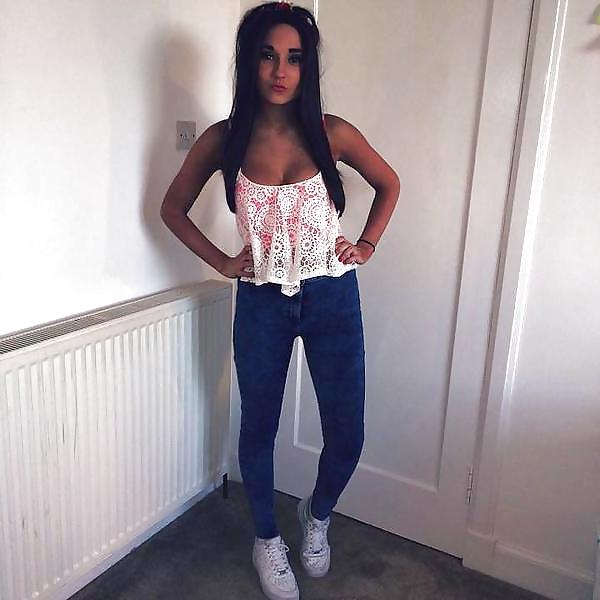 25P Sluts in tight pants! 17