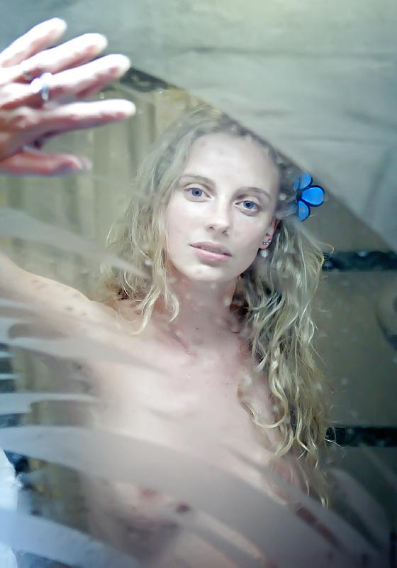 25P Mirror Images 001