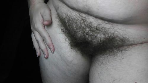 24P Fat Hairy Pussy