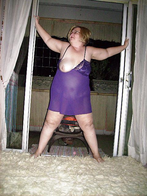 12P Hot fat granny