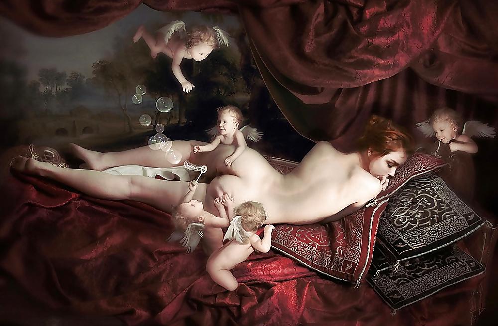23P BUSHY MOMS And MILFS Showing Off For You