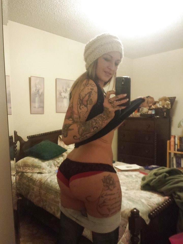 23P BUSHY MOMS And MILFS Showing Off For You
