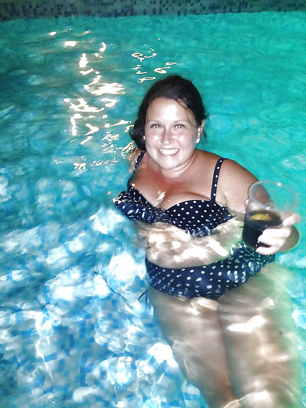 18P Fat Slut Lindsay Dawson Exposed