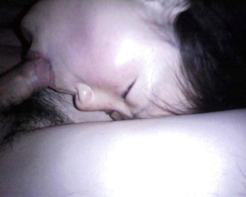 8P Chinese housewife fucked at home