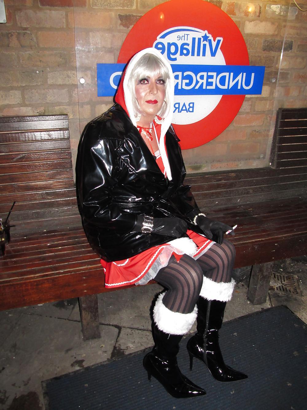 10P Mistress Christmas & Katrina on a night out up Birmingham!