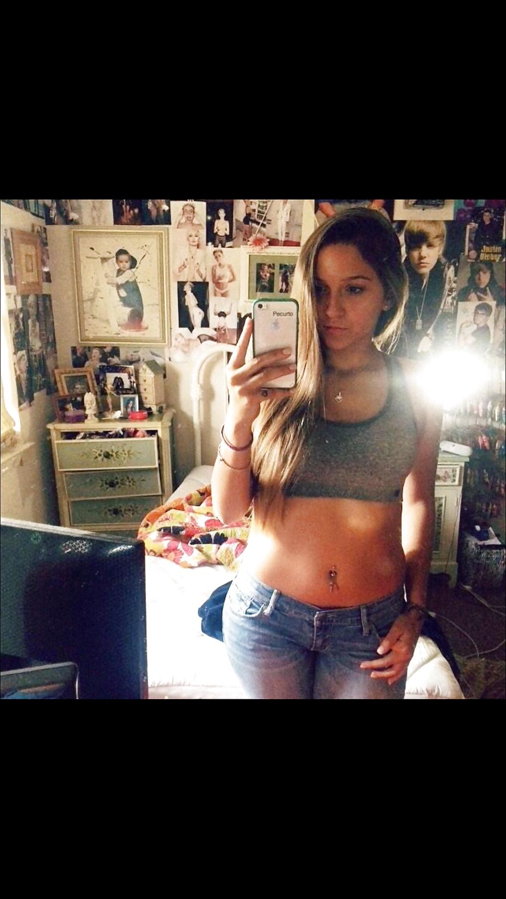 6P Kelly Pecurto and her fat ass