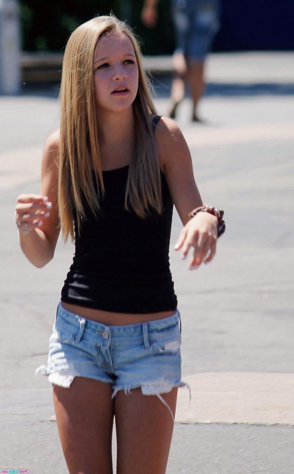 25P Horny girls in jeans CXXVIII