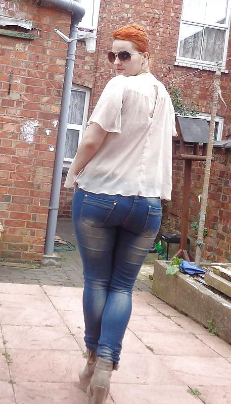 7P Red head Joanna hot big ass and wide hips