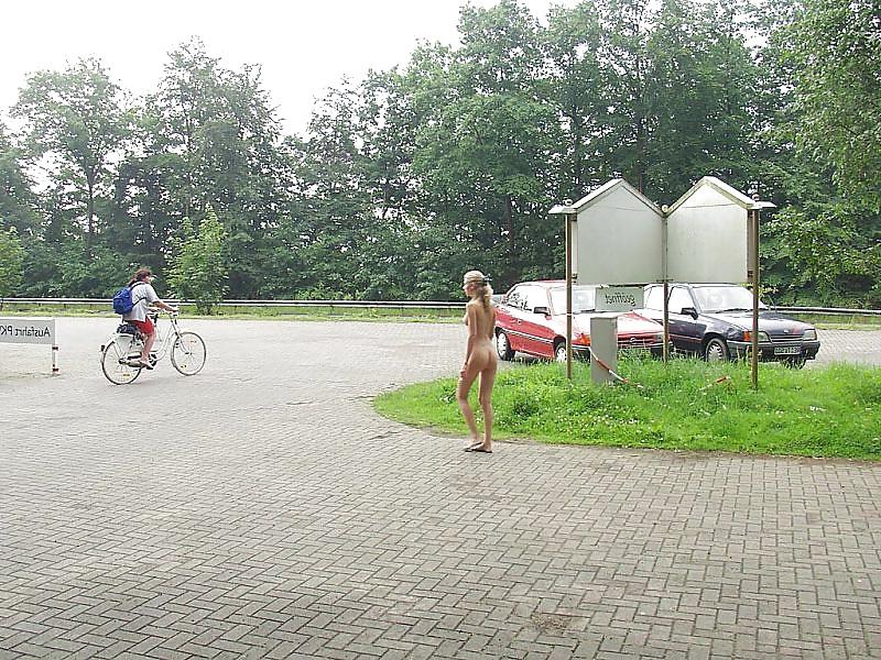 25P Luci K public naked