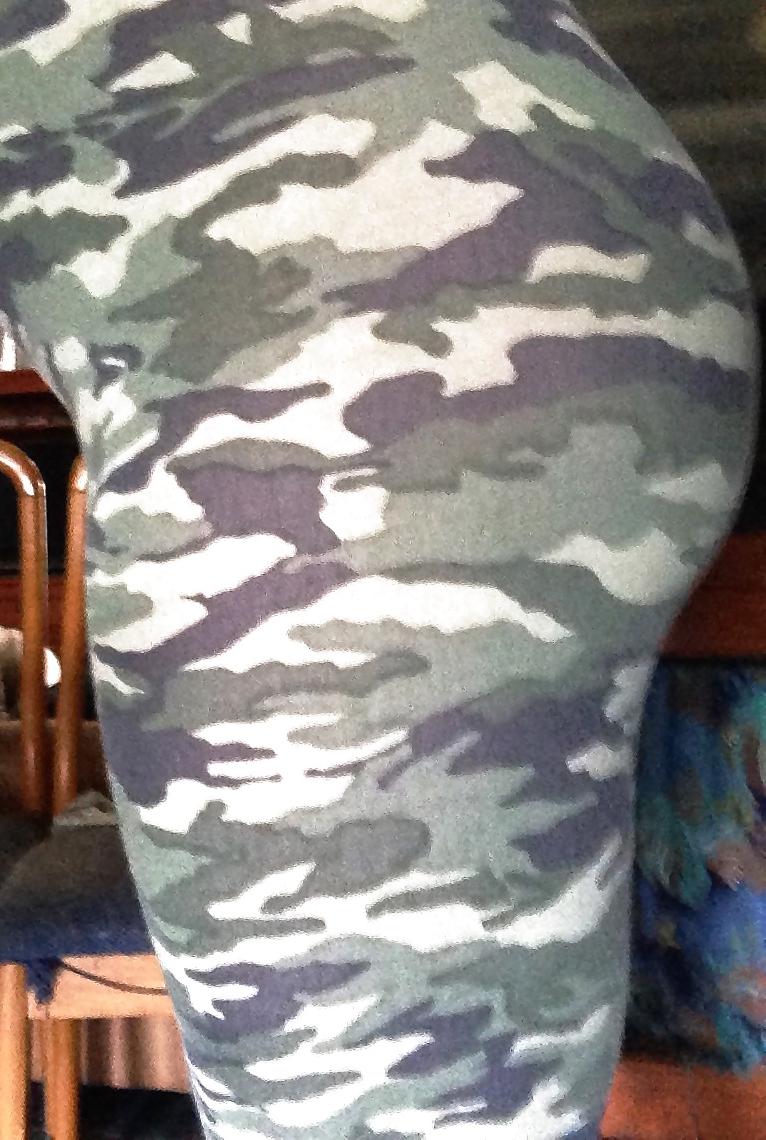 25P Hottest army camo teen ass in tights curvy