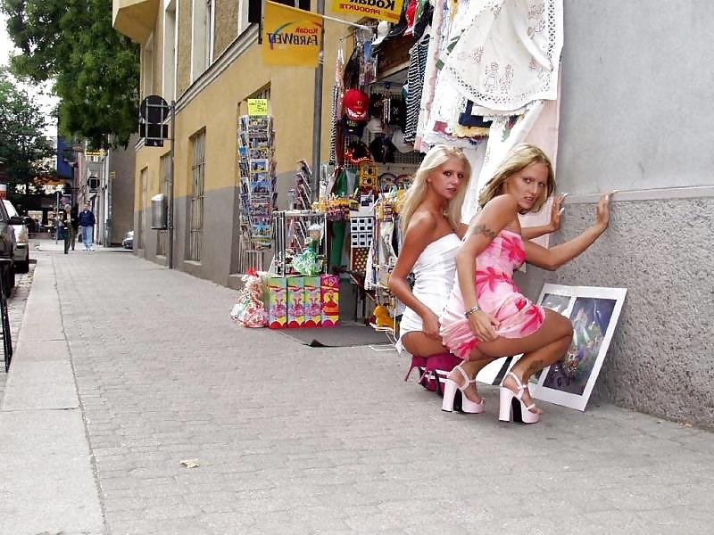 25P 2 Blondes Bitches Public Nude