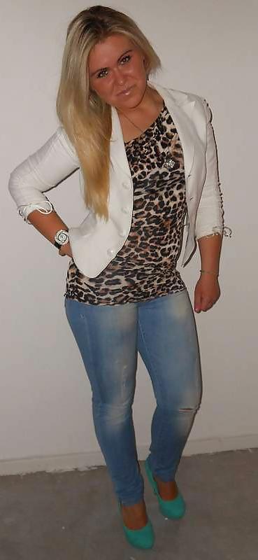 7P Wiktoria in jeans and high heels!!!!