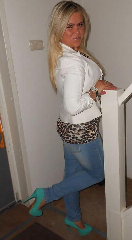 7P Wiktoria in jeans and high heels!!!!