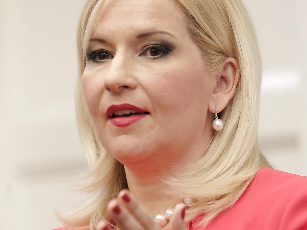 25P Love jerking off to conservative Zorana Mihajlovic