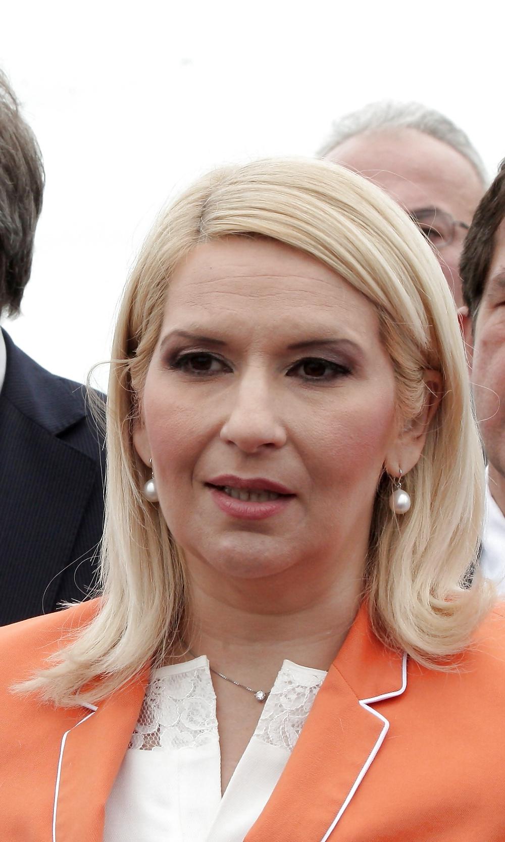 25P Love jerking off to conservative Zorana Mihajlovic