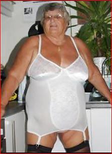 15P Sexy fat granny