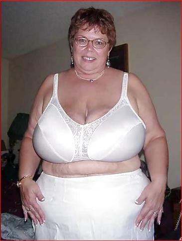 15P Sexy fat granny