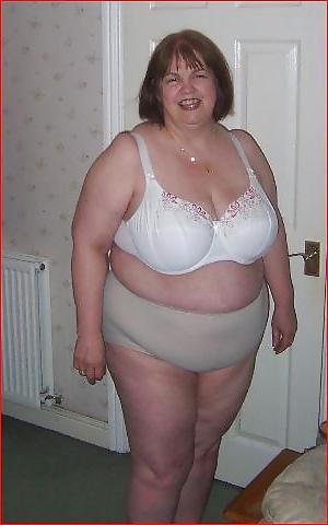 15P Sexy fat granny
