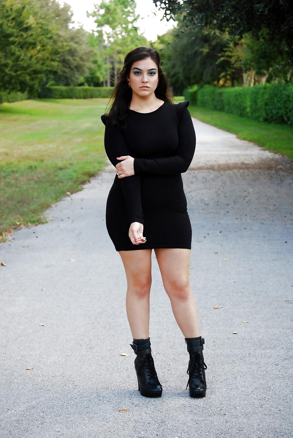 25P Nadia Aboulhosn - sexy curvy babe