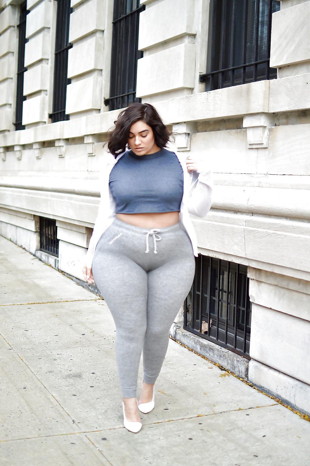 25P Nadia Aboulhosn - sexy curvy babe