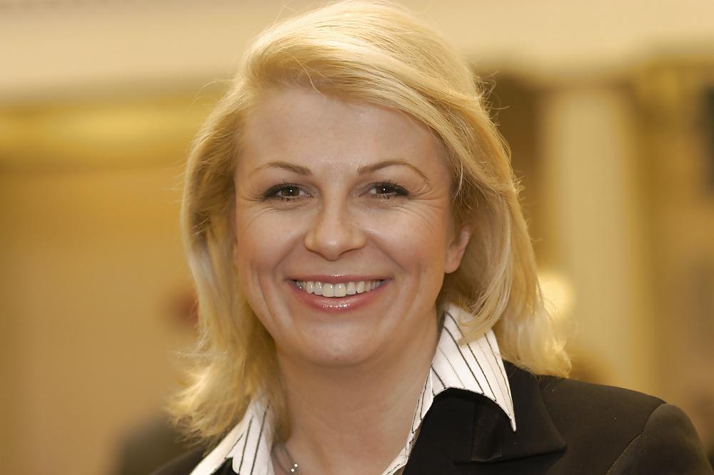 25P Love jerking off to conservative Kolinda Grabar-Kitarovic