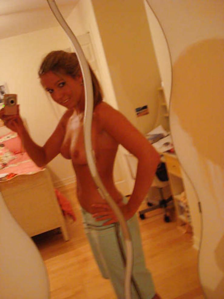 25P Blonde Girl Mirror Shots