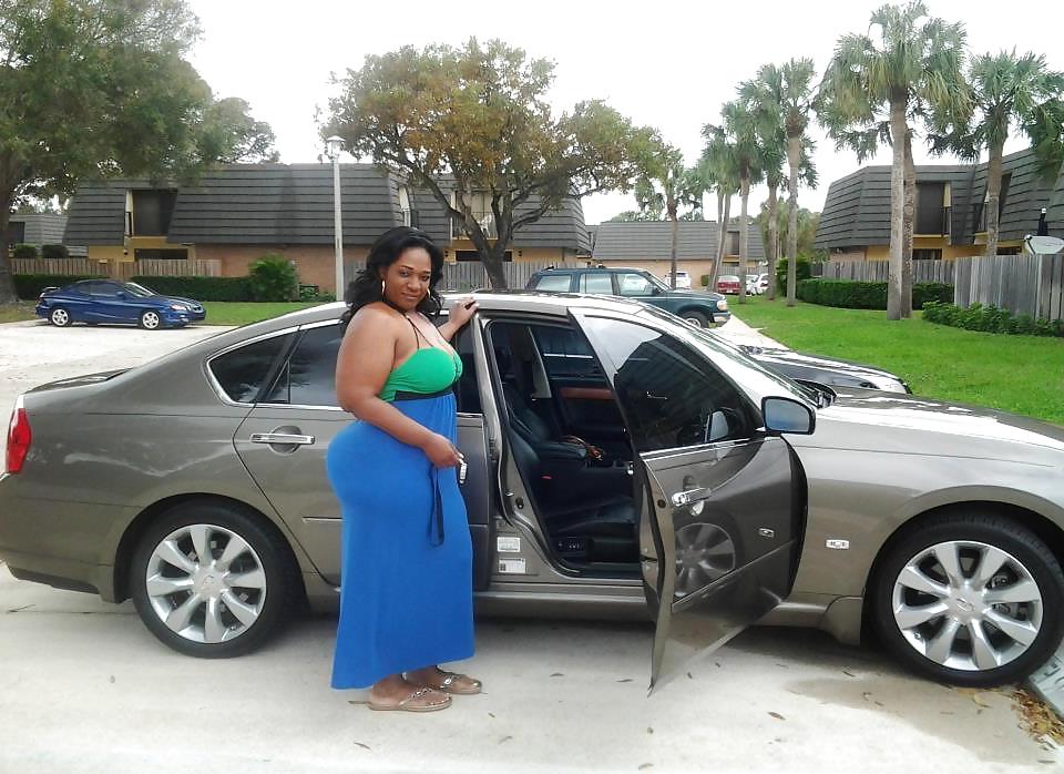 17P Thick moms