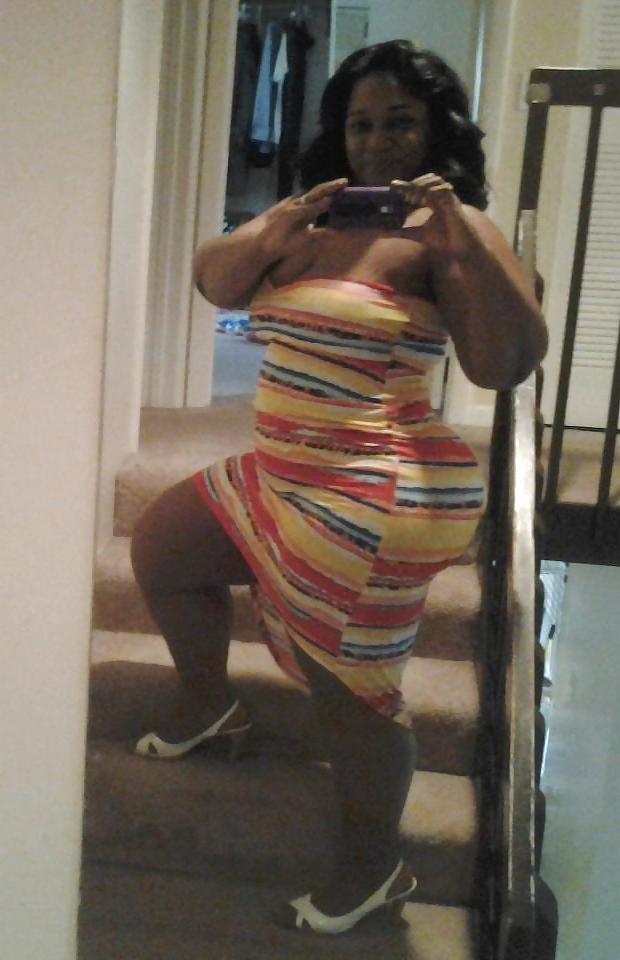 17P Thick moms