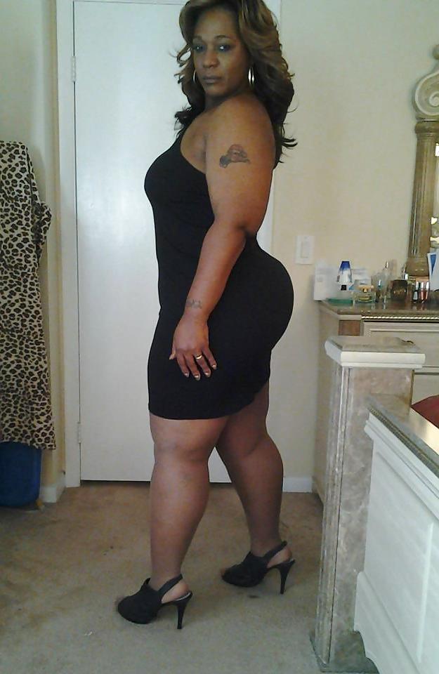 17P Thick moms