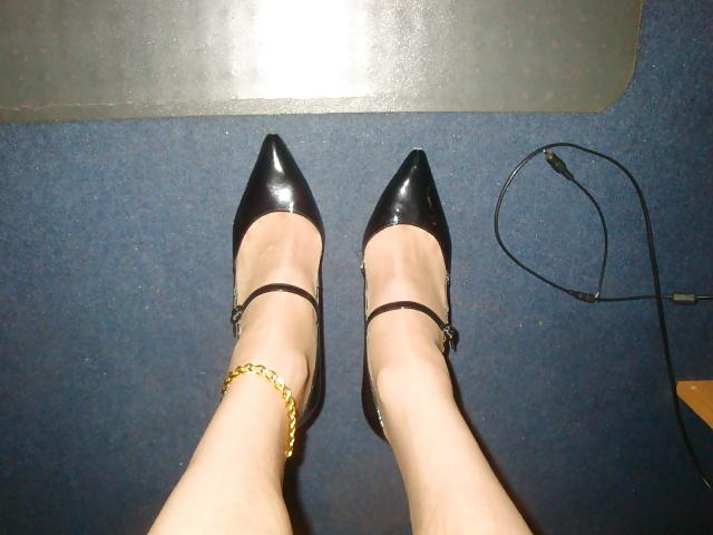 12P I LOVE jerking off in my heels