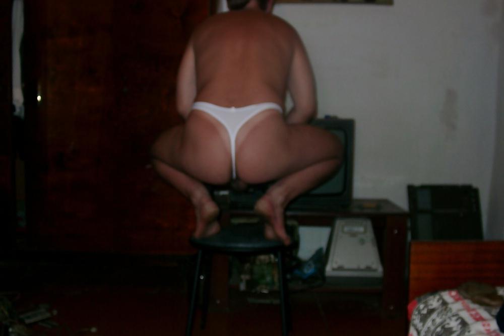 10P I'm in white thong 2