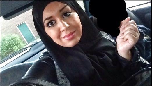 4P Hot curvy busty moroccan girl