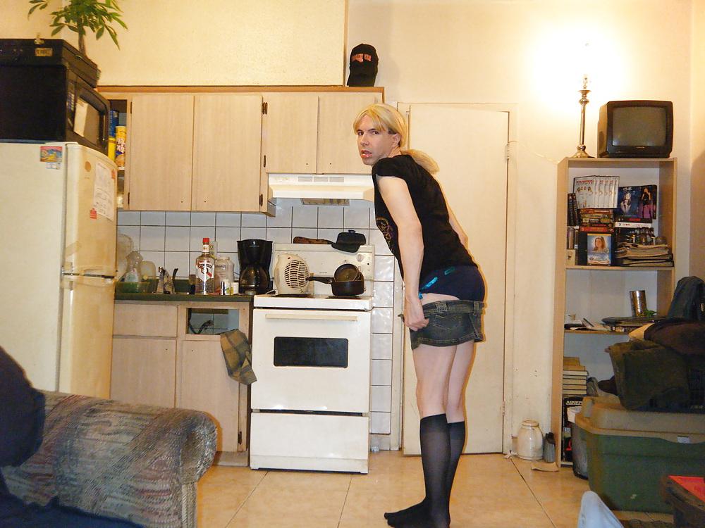 10P Mega hot tranny in tight jean mini skirt