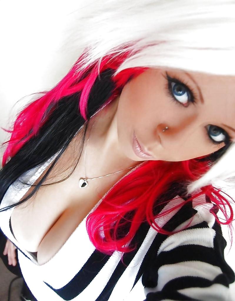 25P Only big tits 6 bimbo style