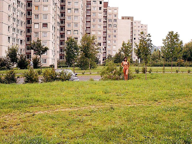 25P Budapest public nude 7