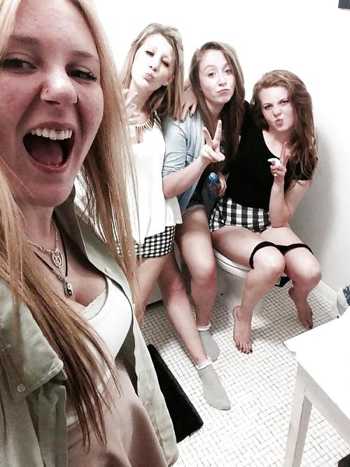 21P Amateur Bathroom Pics