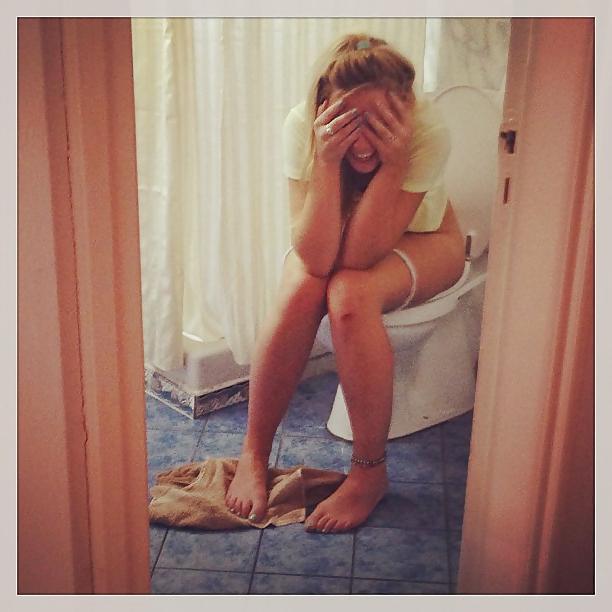 21P Amateur Bathroom Pics