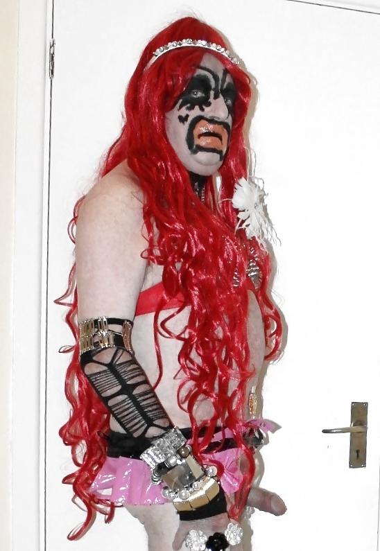 10P Red haired tranny slut