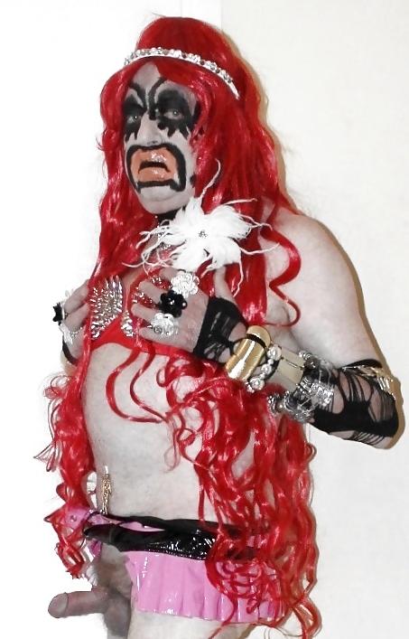 10P Red haired tranny slut