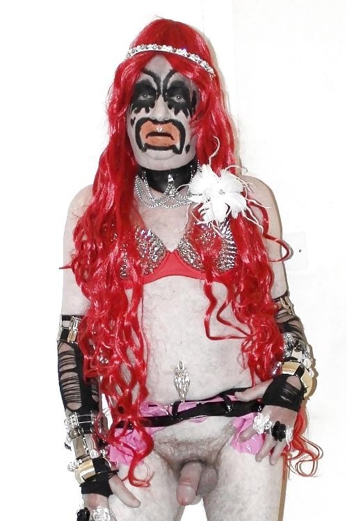 10P Red haired tranny slut