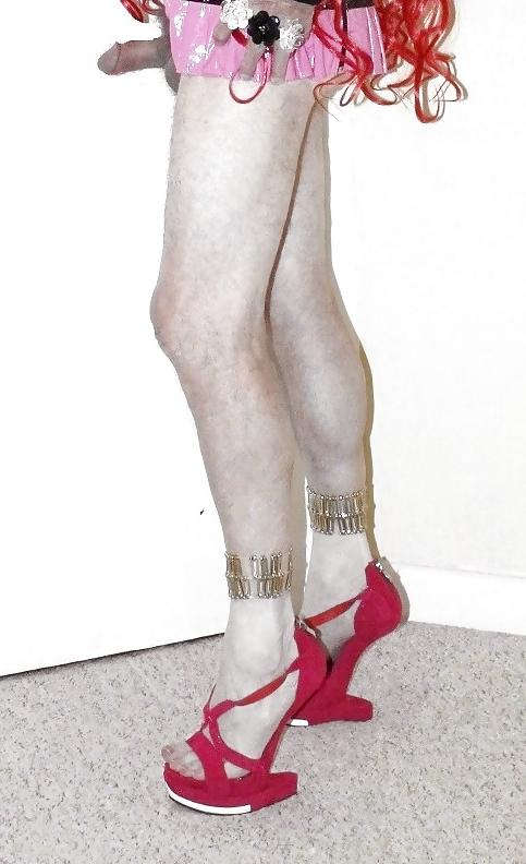 10P Red haired tranny slut