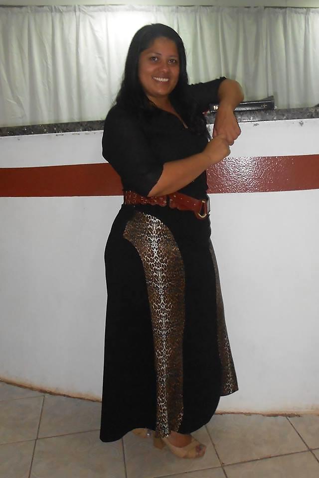 25P Brazilian Religious Women - (Protestants #6)