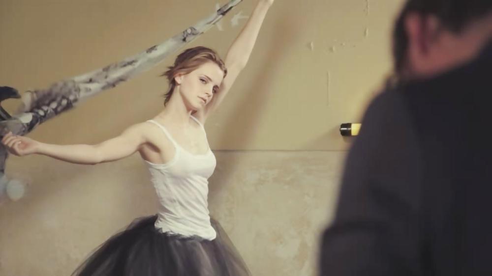 18P Emma Watson Glamour UK (Braless) 