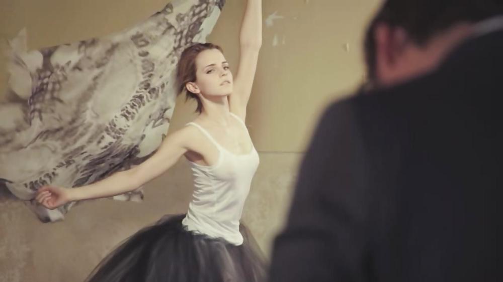 18P Emma Watson Glamour UK (Braless) 