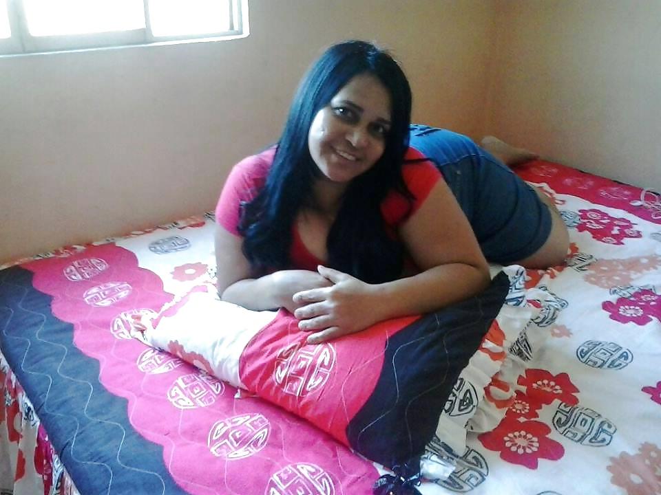 25P Brazilian Religious Women - (Protestants # 8)