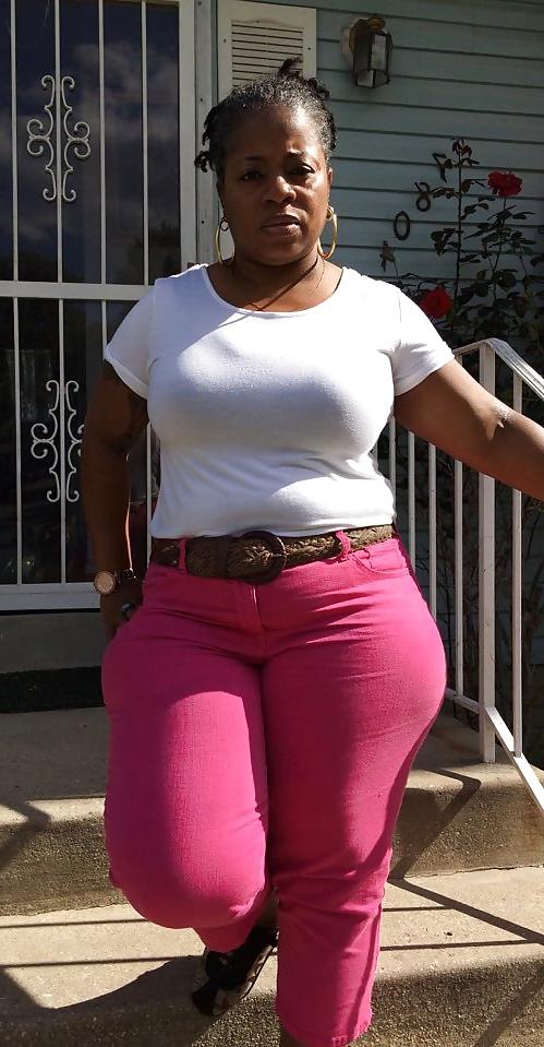 25P Curvy Women 