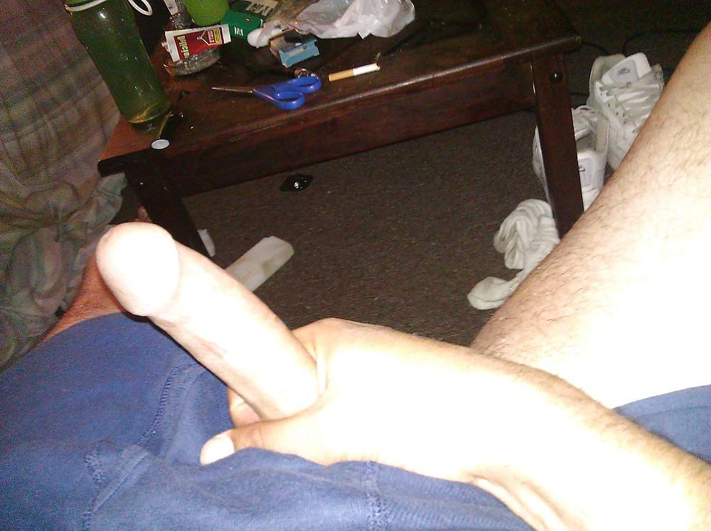 7P Me watching porn please comment on my pics and vids