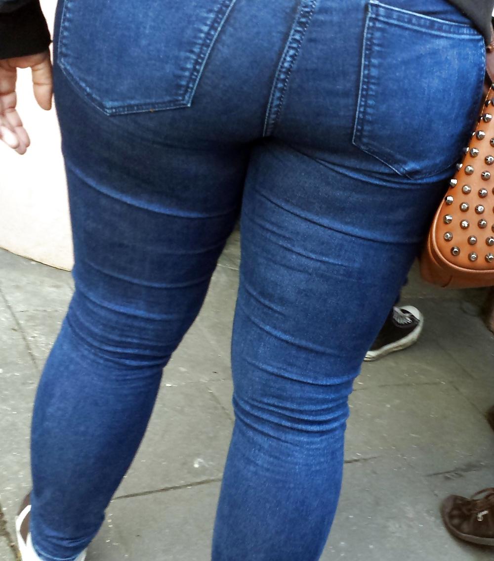 18P Jeans-Arsch offen