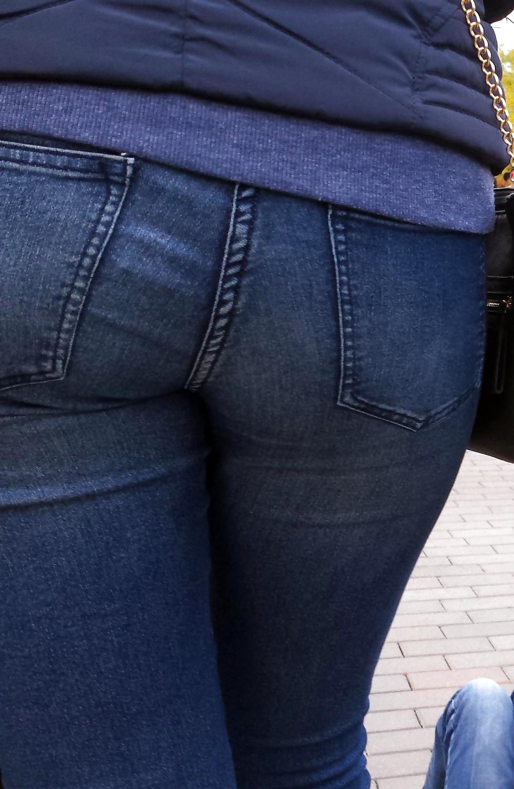18P Jeans-Arsch offen