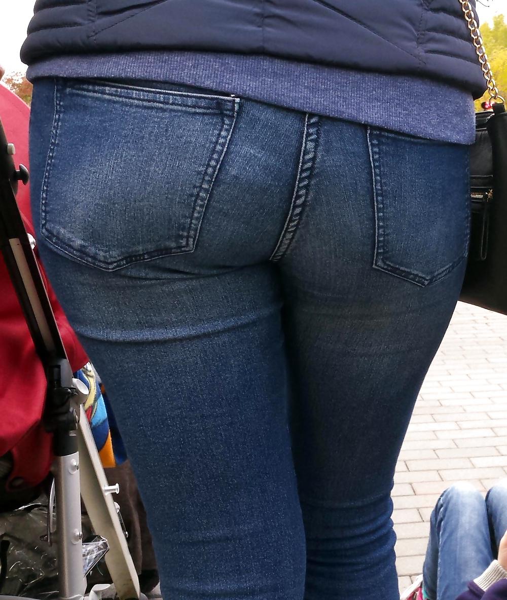 18P Jeans-Arsch offen